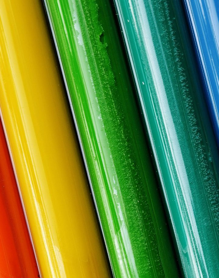 Différentes couleurs de plastique